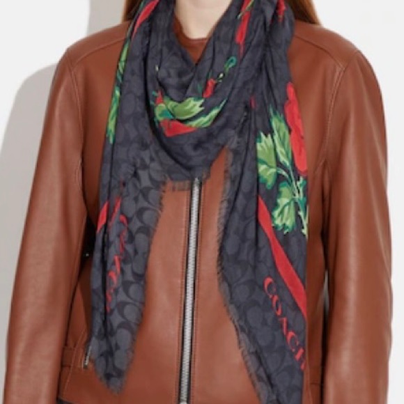 ♥️ COACH ♥️ NWT ♥️ Silk Scarf ♥️ Oversized ♥️ Soft ♥️ Elegant ♥️ Luxury ♥️ - Picture 2 of 6